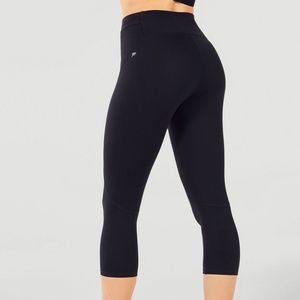 Mid Rise capri Fabletics size XL